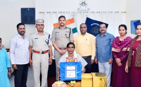 ಕೆ.ಜಿ.ಎಫ್: ನಿವೃತ್ತ ಮಹಿಳಾ ಪೊಲೀಸ್ ಅಧಿಕಾರಿಗೆ ಬಿಳ್ಕೋಡುಗೆ