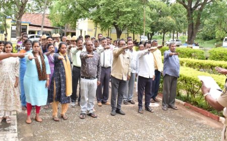 ಭಯೋತ್ಪಾದನಾ ವಿರೋಧಿ ದಿನ ಪ್ರತಿಜ್ಞಾ ವಿಧಿ ಸ್ವೀಕಾರ