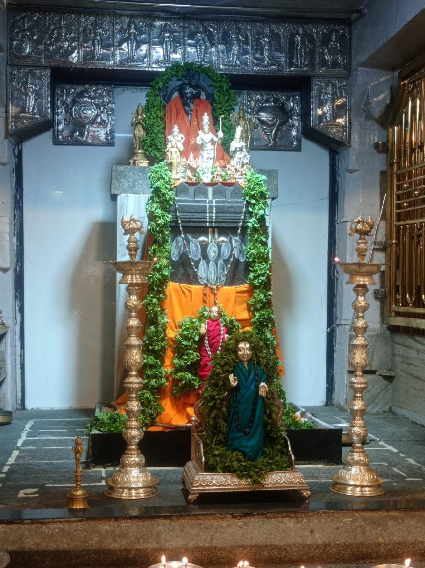 "ರಾಯರ ಮಠದಲ್ಲಿ ಭಾರತ ದೇಶ ಮತ್ತು "ಧರ್ಮ" ರಕ್ಷಣೆಗಾಗಿ ಸಹಸ್ರಾರು ಭಕ್ತರಿಂದ ದೀಪಾರಾಧನೆ”