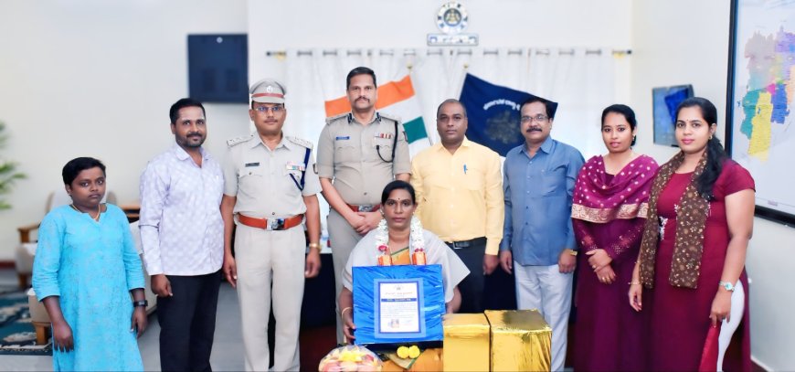 ಕೆ.ಜಿ.ಎಫ್: ನಿವೃತ್ತ ಮಹಿಳಾ ಪೊಲೀಸ್ ಅಧಿಕಾರಿಗೆ ಬಿಳ್ಕೋಡುಗೆ