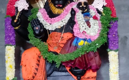 ಕೆಜಿಎಫ್ ಲಕ್ಷ್ಮೀ ನರಸಿಂಹ ಸ್ವಾಮಿ ದೇವಸ್ಥಾನದಲ್ಲಿ ವೈಭವದ ಸ್ವಾತಿ ನಕ್ಷತ್ರ ಪೂಜೆ