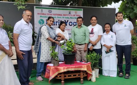 ಶಾಲಿನಿ ಇಂಟರ್ ನ್ಯಾಷನಲ್ ಶಾಲೆಯಲ್ಲಿ ವಿಶ್ವ ಯೋಗ ಆಚರಣೆ  ನಡೆಯಿತು