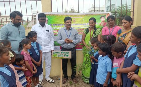 ತಾಯಿಯ ಹೆಸರಲ್ಲಿ ಒಂದು ಗಿಡ ನೆಟ್ಟು ತಾಯಿಯ ಋಣ ತೀರಿಸಲು ಪ್ರತಿಯೊಬ್ಬರೂ ಮುಂದಾಗಬೇಕು: ವನಸಿರಿ ಅಮರೇಗೌಡ ಮಲ್ಲಾಪುರ