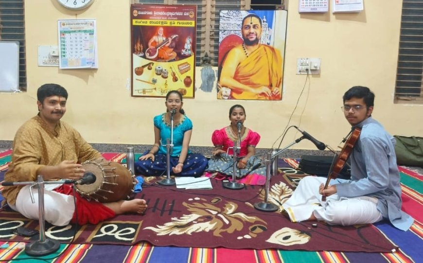 ಪವಮಾನಪುರ ರಾಯರ ಮಠದಲ್ಲಿ ಮಕ್ಕಳ ಗಾಯನ ಸೇವೆ