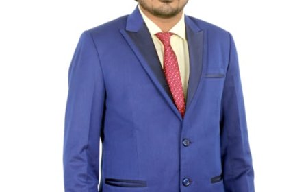 ಸ್ವಲ್ಪದರಲ್ಲೆ  ಪ್ರಾಣಾಪಯದಿಂದ ಪಾರಾದ  ಕರುನಾಡು ಉದಯ ಪತ್ರಿಕೆ ಸಂಪಾದಕ ಡಾ. ಬಿ ಆರ್ ಸ್ವಾಮಿ......   