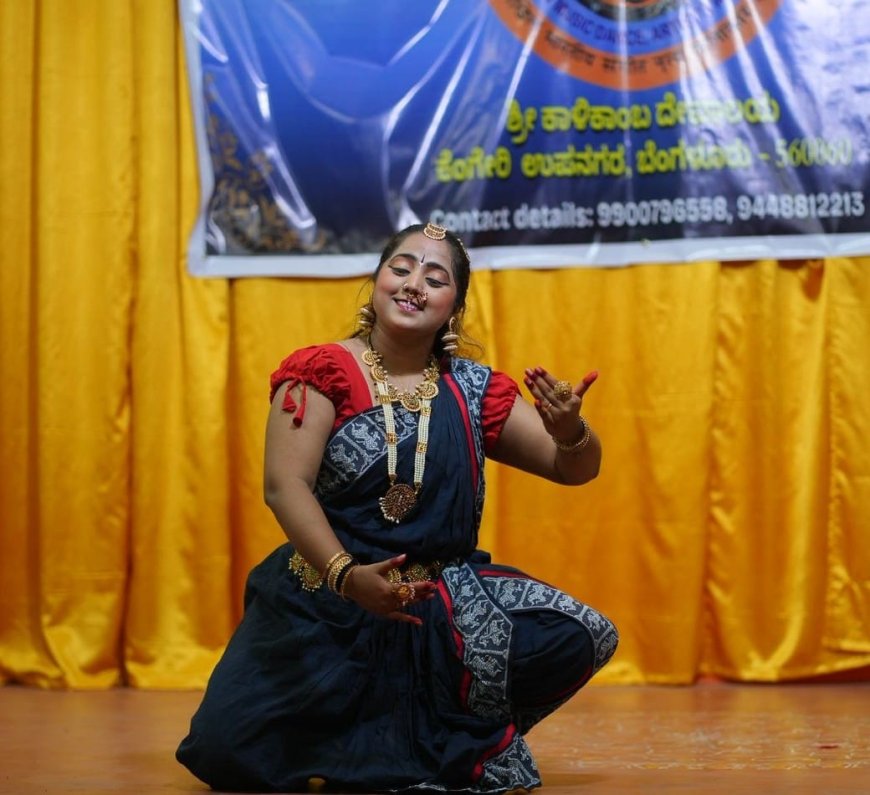 ಶ್ರೀ ಕಾಳಿಕಾಂಬ ದೇವಾಲಯಲ್ಲಿ ಯಶಸ್ವಿ ಕಂಡ 1130 ನೇ ಏಕವ್ಯಕ್ತಿ  ಭರತನಾಟ್ಯ ಪ್ರದರ್ಶನ  ವಿದೂಷಿ.. ಸ್ವಾತಿ