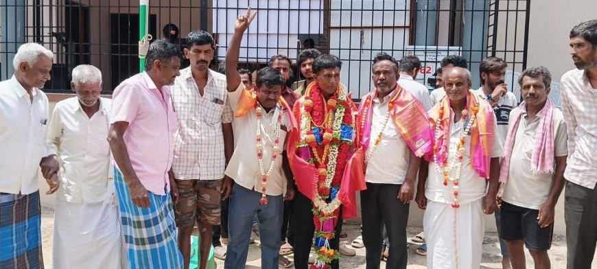 ಐಕನಹಳ್ಳಿ ಗ್ರಾಮ ಪಂಚಾಯತಿಯ ನೂತನ  ಉಪಾಧ್ಯಕ್ಷರಾಗಿ ಸಾಸಲು ಗ್ರಾಮದ ಈರಾಜು ರವರು ಅವಿರೋಧವಾಗಿ ಆಯ್ಕೆಯಾದ್ರು