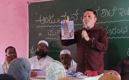 ಬದುಕಿಗೆ ಅಗತ್ಯವಾದ ಮಾನವೀಯ ಮೌಲ್ಯ ಬೆಳೆಸಿಕೊಳ್ಳಿ- ಸಂತೋಷ ಬಂಡೆ