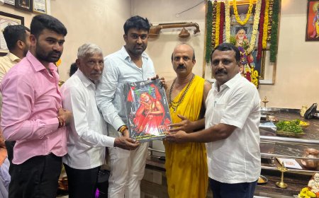 ದೀಪೋತ್ಸವದೊಂದಿಗೆ ಶ್ರೀ ರಾಘವೇಂದ್ರ ಸ್ವಾಮಿಗಳವರ ಭವ್ಯ ಮೆರವಣಿಗೆ