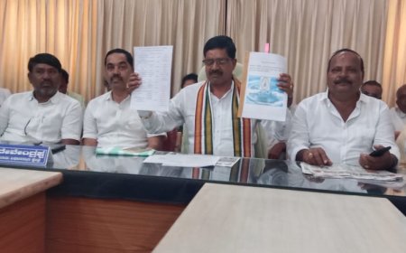 ಎರಡು ವರ್ಷ ಪೂರ್ಣಗೊಂಡು ಕೆಲವು ತಿಂಗಳುಗಳು ಆಗಿವೆ. ಶಾಸಕನಾಗಿ ನಾನು ನನ್ನ ಕ್ಷೇತ್ರದ ಪರಿಮಿತಿಯೊಳಗೆ ಬರುವ ಕೆಲಸವನ್ನು ಮಾಡಿಕೊಂಡು ಹೋಗುತ್ತಿದ್ದೇನೆ. ಸರ್ಕಾರದ ಆಡಳಿತ ಅವಧಿಯಲ್ಲಿ ಎಚ್ಚರಿಸುವುದು ಸ್ವಾಗತ ಶಾಸಕ ಬಿ ದೇವೇಂದ್ರಪ್ಪ   