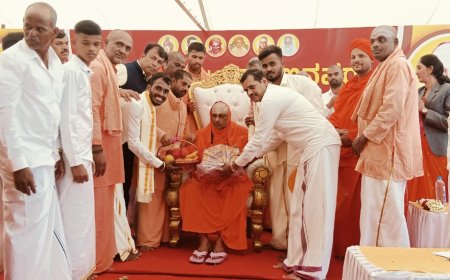 ಬಾನಹಳ್ಳಿ ಗ್ರಾಮದಲ್ಲಿ ಗುರುವಂದನಾ ಕಾರ್ಯಕ್ರಮಕ್ಕೆ ಚಾಲನೆ ನೀಡಿದ ಶ್ರೀ ಶಿವರಾತ್ರಿ ದೇಶಿಕೇಂದ್ರ ಸ್ವಾಮೀಜಿ, ಸುತ್ತೂರು 