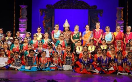 ಪ್ರೇಕ್ಷಕರ ಮೆಚ್ಚುಗೆ ಗಳಿಸಿದ "ದಶರೂಪ ವೈಭವಂ" ನೃತ್ಯ ಪ್ರದರ್ಶನ 