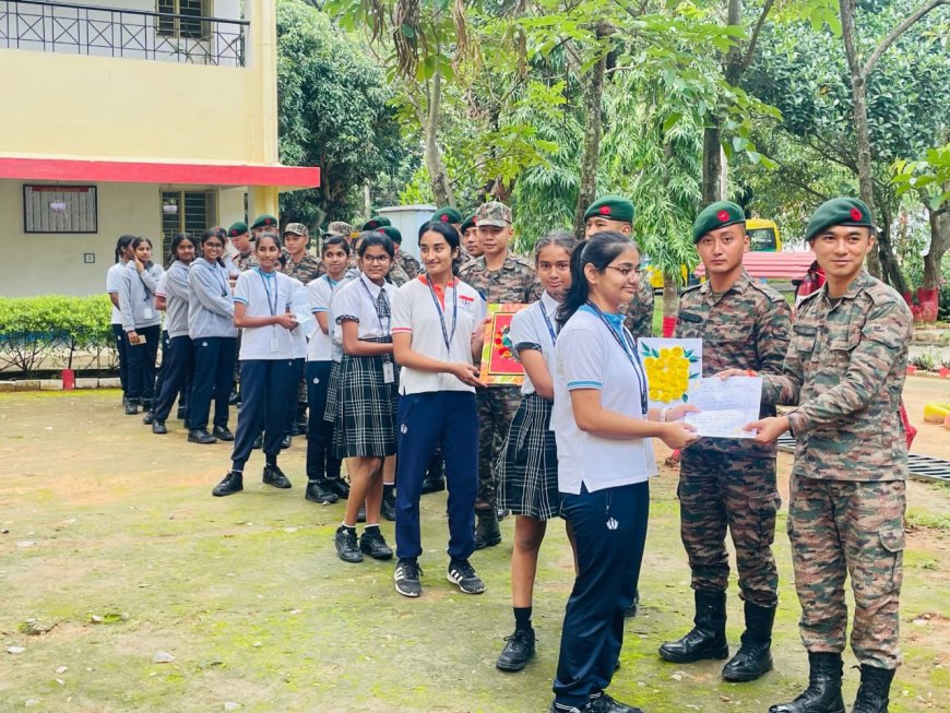 ಬಾಣಸವಾಡಿ ಸೇನಾ ಗ್ಯಾರಿಸನ್‌ನಲ್ಲಿ ಸೈನಿಕರೊಂದಿಗೆ ರಕ್ಷಾ ಬಂಧನ ಆಚರಿಸಿದ ವಿದ್ಯಾರ್ಥಿಗಳು 