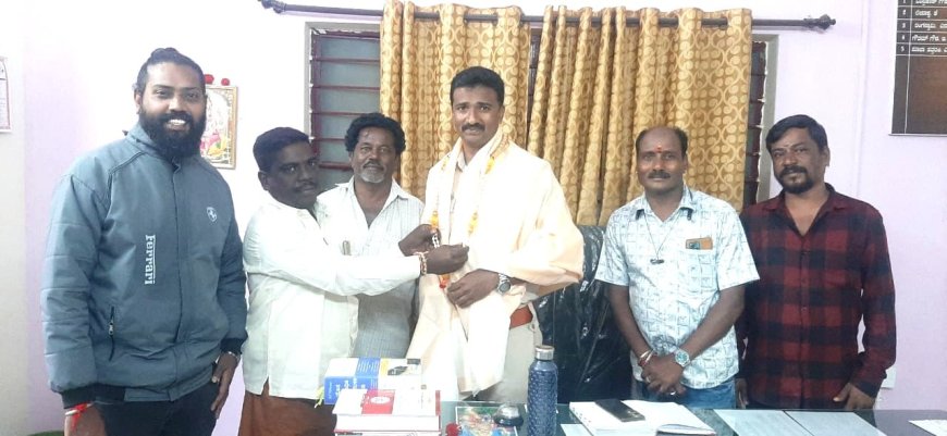 ಸಬ್ ಇನ್ಸ್ಪೆಕ್ಟರ್ ಹರೀಶ್ ಅವರಿಗೆ ಶುಭಾಶಯ ತಿಳಿಸಿದ ತೇಜಸ್ವಿ ನಾಗಲಿಂಗ ಸ್ವಾಮಿ