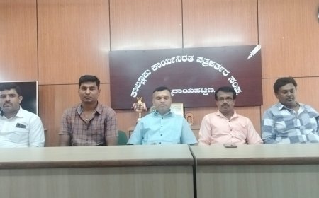 ಮೈಸೂರು ದಸರಾ ಉದ್ಘಾಟನೆಯನ್ನು ಸಾಹಿತಿ ಭಾನುಮಸ್ತಾಕ್ ಮಾಡದೆ ತಾವೇ ಹಿಂದೆ ಸರಿಯಬೇಕು ಎಂದು ದೀಕ್ಷಿತ್‌ ಪ್ರತಿಷ್ಠಾನದ ಅಧ್ಯಕ್ಷ, ವಿಶ್ವನಾಥ ದೀಕ್ಷಿತ್ ಆಗ್ರಹಿಸಿದ್ದಾರೆ