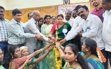 ಪೌರಕಾರ್ಮಿಕರ ಸೇವೆ ಅಪ್ರತಿಮ ಶಾಸಕಿ ರೂಪಕಲಾ ಶಶಿಧರ್