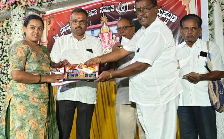 ರಂಗೋಲಿ ಸ್ಪರ್ಧೆಯಲ್ಲಿ ಗ್ರಾಮೀಣ ಪ್ರದೇಶದ ಜನಬಾಗಿ ಪೂರಿ ಭಟ್ಟಿ ಮಂಜಣ್ಣ