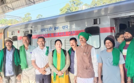  ಬೆಳಗಾವಿಗೆ ತೆರಳಿ ಚಳಿಗಾಲ ಅಧಿವೇಶದಲ್ಲಿ  ರೈತರ ಬೃಹತ್ ಹೋರಾಟದ ಸಮಾವೇಶದಲ್ಲಿ  ಪಾಲ್ಗೊಂಡುರು