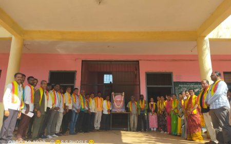 ಮಾನವೀಯ ಮೌಲ್ಯಗಳ ದೀಪ ಡಾ ಚನ್ನಬಸವ ಪಟ್ಟದೇವರು ಅನೀಲಕುಮಾರ ಸಿಂಧೆ