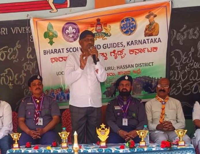 ಭಾರತ್ ಸ್ಕೌಟ್ಸ್ ಗೈಡ್ಸ್ ಸ್ಥಳೀಯ ಸಂಸ್ಥೆ ಆಲೂರು ವತಿಯಿಂದ ವೈ.ಎನ್.ಪುರ ಮಗ್ಗೆಯ ಶ್ರೀ ವಿವೇಕಾನಂದ ಆಂಗ್ಲ ಮಾಧ್ಯಮ ಶಾಲೆಯಲ್ಲಿ ದಳ ಉದ್ಘಾಟನಾ ಸಮಾರಂಭ  ಮಕ್ಕಳಲ್ಲಿ ಸಾಮಾಜಿಕ ಮೌಲ್ಯಗಳನ್ನು ಬಿತ್ತುವಲ್ಲಿ ಸ್ಕೌಟ್ಸ್ ಗೈಡ್ಸ್ ಪಾತ್ರ ಬಹಳ ದೊಡ್ಡದು : ಸಂಸ್ಥೆಯ ಕಾರ್ಯದರ್ಶಿ ರಂಗೇಗೌಡ.