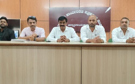 ಪಟ್ಟಣದ ಅಕ್ಷರ ಸ್ಕೂಲ್ ಆಫ್ ಎಕ್ಸಲೆನ್ಸ್ ಶಾಲೆಯಲ್ಲಿ ಏ.3 ಶುಕ್ರವಾರ ವಸುದೈವ ಕುಟುಂಬಕಂ ಎಂಬ ಸಾಂಸ್ಕೃತಿಕ ವಿನಿಮಯ ಕಾರ್ಯಕ್ರಮವನ್ನು ಶ್ರೀಲಂಕಾ ತಂಡವು ನಡೆಸಿಕೊಡಲಿದೆ ಎಂದು ಪತ್ರಕರ್ತರ ಸಂಘದ ರಾಜ್ಯ ಉಪಾಧ್ಯಕ್ಷರಾದ ಎಚ್‌.ಬಿ.ಮದನ್ ಗೌಡ ತಿಳಿಸಿದರು