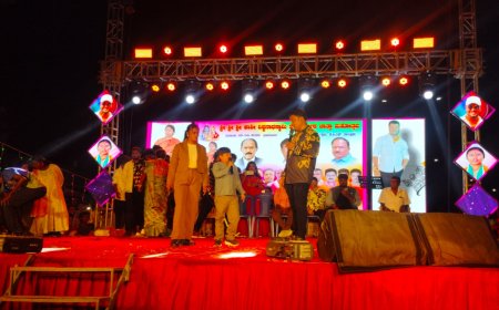 ಕ್ಯಾಸಂಬಳ್ಳಿಯಲ್ಲಿ ಶ್ರೀ ಕಾಶಿ ವಿಶ್ವನಾಥ ಪುಷ್ಪಪಲ್ಲಕ್ಕಿ ಪ್ರಯುಕ್ತ ಸಮಾಜ ಸೇವಕ ವಿಕ್ಕಿ ರೆಡ್ಡಿ ನೇತೃತ್ವದಲ್ಲಿ ಅದ್ದೂರಿ ರಸಮಂಜರಿ ಕಾರ್ಯಕ್ರಮ 