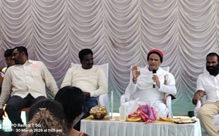 ಭಾರತವು ವಿಶ್ವಗುರುವಾಗಿ ಸ್ಥಾನದಲ್ಲಿ ನಿಂತುಕೊಂಡು ಯುದ್ಧವನ್ನು ನಿಲ್ಲಿಸುತ್ತದೆ