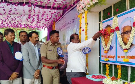 ಮಹನೀಯರ ತತ್ವಗಳು ಬದುಕಿಗೆ ದಾರಿದೀಪವಾಗಲಿ: ಮಾಜಿ ಸಂಸತ್ ಸದಸ್ಯ ಡಾ ಎಲ್ ಹನುಮಂತಯ್ಯ 