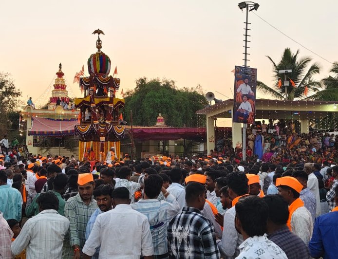 ಹಿರೇಮುರಾಳದಲ್ಲಿ ಸಂಭ್ರಮದ ಶ್ರೀ ಸಂಗಮೇಶ್ವರ ಮಹಾರಥೋತ್ಸವ