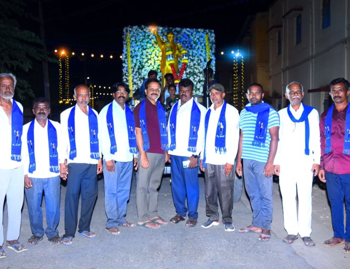 ಡಾ.ಬಿ.ಆರ್.ಅಂಬೇಡ್ಕರ್ ರವರ  135 ನೇ ಜಯಂತಿಯನ್ನು ವಿಜೃಂಭಣೆಯಿಂದ ಆಚರಿಸಿದ ಹೊಳಲು ಗ್ರಾಮಸ್ಥರು