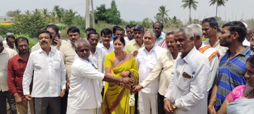 ಗ್ರಾಮೀಣ ಭಾಗದ ರಸ್ತೆ ಅಭಿವೃದ್ಧಿ ಕಾಮಗಾರಿಗಳಿಗೆ ಶಾಸಕಿ ರೂಪಕಲಾ ಶಶಿಧರ್ ಚಾಲನೆ