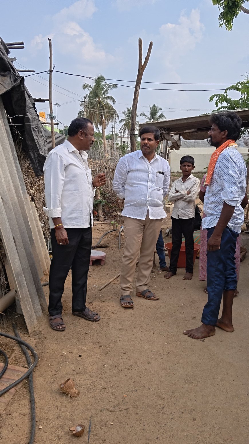 ಮನೆ ನಿರ್ಮಾಣಕ್ಕೆ ಆರ್ಥಿಕ ಸಹಾಯ: ಸಮಾಜ ಸೇವಕ ವಿ. ಮೋಹನ್ ಕೃಷ್ಣ 