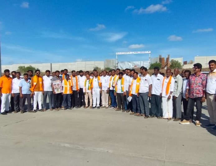 ಯಡಿಯೂರಪ್ಪ ಅಭಿಮಾನೋತ್ಸವ: ಕೆಜಿಎಫ್‌ನಿಂದ ನೂರಾರು ವಾಹನಗಳಲ್ಲಿ ಚಿತ್ರದುರ್ಗಕ್ಕೆ ತೆರಳಿದ ಬಿಜೆಪಿ ಪಡೆ