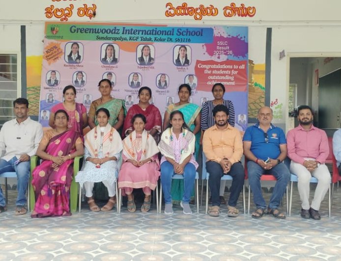 ಎಸ್.ಎಸ್.ಎಲ್.ಸಿ ಫಲಿತಾಂಶ: ಗ್ರೀನ್ ವುಡ್ಸ್ ಇಂಟರ್ನ್ಯಾಷನಲ್ ಶಾಲೆಗೆ ನೂರಕ್ಕೆ ನೂರು ಯಶಸ್ಸು; ವಿದ್ಯಾರ್ಥಿಗಳಿಗೆ ಶಾಲಾ ಆಡಳಿತ ಮಂಡಳಿಯಿಂದ ಅಭಿನಂದನೆ