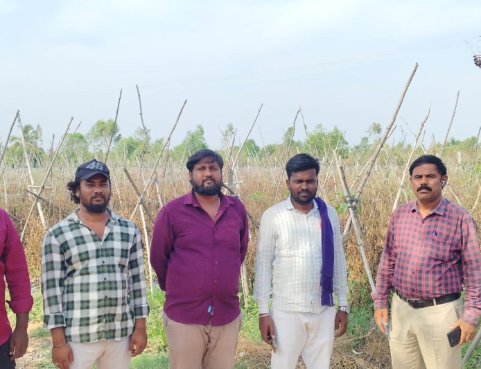 ಕೋಟ್ಯಾಂತರ ರೂ ಮೌಲ್ಯದ ಸರ್ಕಾರಿ ಜಾಗ ಒತ್ತುವರಿ ಆರೋಪ: ಸ್ಥಳಕ್ಕೆ ಭೇಟಿ ನೀಡಿದ ಕಂದಾಯ ಅಧಿಕಾರಗಳು