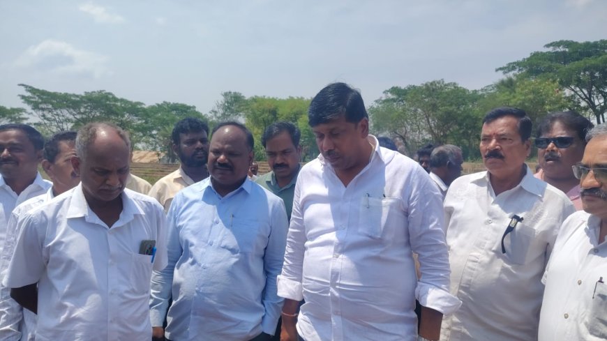 ಜುಮ್ಕಾನ ಫುಟ್ಬಾಲ್ ಗ್ರೌಂಡ್ ಕ್ರೀಡೆಗೆ ಚಟುವಟಿಕೆಗೆ ಬಳಸಿ.: ಎಂ. ಮಲ್ಲೇಶ್ ಬಾಬು ಕರೆ 