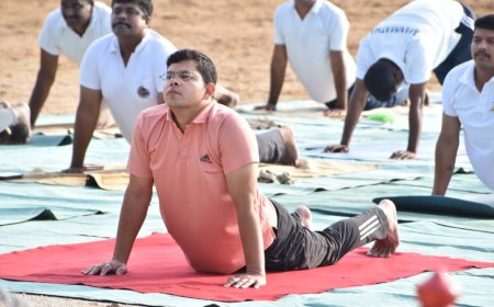 ಡಿಎಆರ್‌ನಲ್ಲಿ ೧೨ನೇ ಅಂತರರಾಷ್ಟಿçÃಯ ಯೋಗ ದಿನಾಚರಣೆ