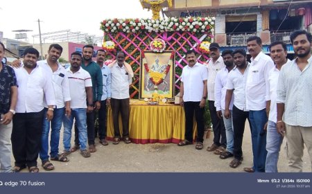 ನಾಡಪ್ರಭು ಕೆಂಪೇಗೌಡರವರ 517 ಜಯಂತಿಯನ್ನು ಅದ್ದೂರಿಯಾಗಿ ಆಚರಿಸಲಾಯಿತು