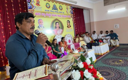 ಹಾಸನ ಜಿಲ್ಲಾ ಪ್ರಥಮ ಚುಟುಕು ಸಾಹಿತ್ಯ ಸಮ್ಮೇಳನದ ‘ಚುಟುಕು ಸಾಹಿತ್ಯ, ಬದುಕಿಗೆ ಲಾಲಿತ್ಯ’ ವಿಚಾರಗೋಷ್ಠಿ