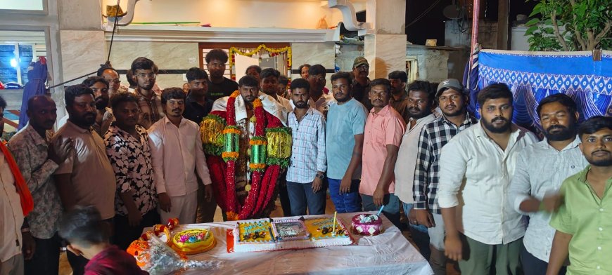 ಬೊಮ್ಮಾಂಡಹಳ್ಳಿಯಲ್ಲಿ ಯುವ ನಾಯಕ ದೇವರಾಜ್ ಅವರ ಹುಟ್ಟುಹಬ್ಬ ಸಂಭ್ರಮಾಚರಣೆ