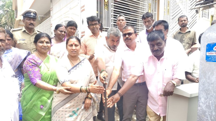 ಕೆಜಿಎಫ್: ನಗರದ ವಿವಿಧ ರಸ್ತೆ ಕಾಮಗಾರಿಗಳಿಗೆ ಶಾಸಕಿ ರೂಪಕಲಾ ಶಶಿಧರ್ ಚಾಲನೆ