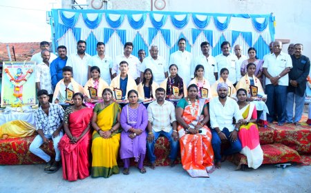 ಹೊಳಲು ಗ್ರಾಮದಲ್ಲಿ ಎಸ್‌ಎಸ್‌ಎಲ್‌ಸಿ ಪ್ರತಿಭಾವಂತ ವಿದ್ಯಾರ್ಥಿಗಳಿಗೆ ಭವ್ಯ ಪ್ರತಿಭಾ ಪುರಸ್ಕಾರ