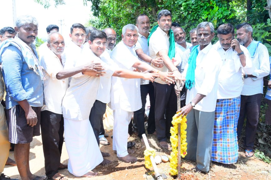 ಸುಮಾರು 3 ಕೋಟಿ 15 ಲಕ್ಷ ರೂಗಳ ವಿವಿಧ ರಸ್ತೆ ಅಭಿವೃದ್ಧಿ ಕಾಮಗಾರಿಗೆ ಗುದ್ದಲಿ ಪೂಜೆ