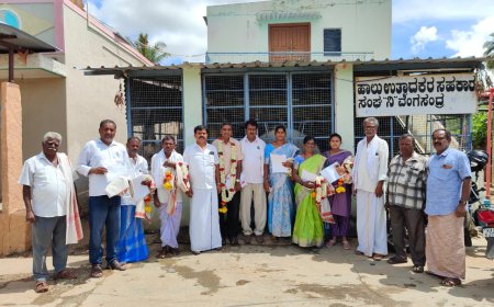 ವೆಂಗಸಂದ್ರ ಹಾಲು ಉತ್ಪಾದಕರ ಸಹಕಾರ ಸಂಘದ ಅಧ್ಯಕ್ಷರಾಗಿ ಕೆ. ಕೋದಂಡರಾಮ ಉಪಾಧ್ಯಕ್ಷರಾಗಿ ಕವಿತಾ ಪ್ರಭಾಕರ್ ಅವಿರೋಧ ಆಯ್ಕೆ ಕಾಂಗ್ರೆಸ್ ಬೆಂಬಲಿತ ಅಭ್ಯರ್ಥಿಗಳ ಆಯ್ಕೆ; ನೂತನ ಪದಾಧಿಕಾರಿಗಳಿಗೆ ಮುಖಂಡರಿಂದ ಅಭಿನಂದನೆ